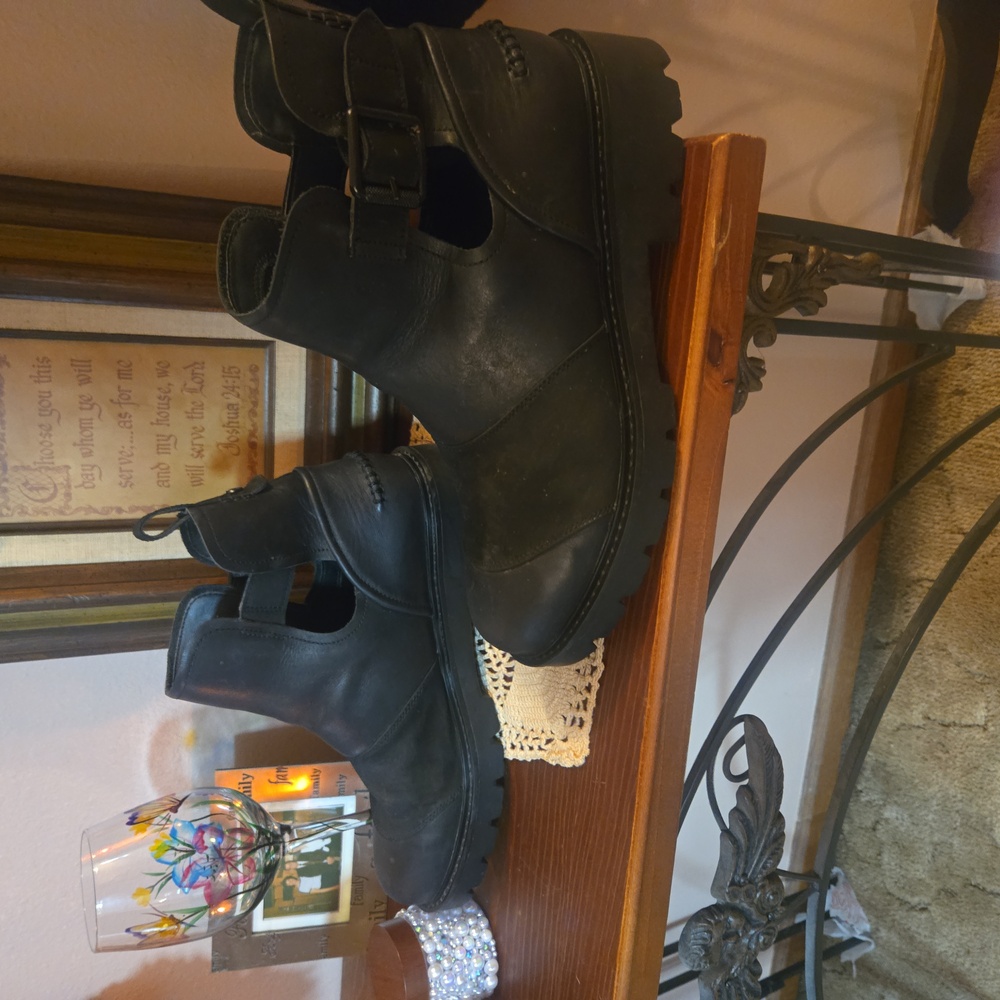 UGG Black Moto Boots - Picture 7 of 12